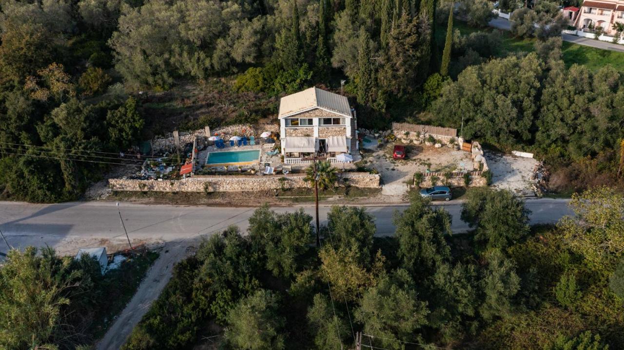 فيلا Stelios Stone House Sinarades Kouramádes المظهر الخارجي الصورة